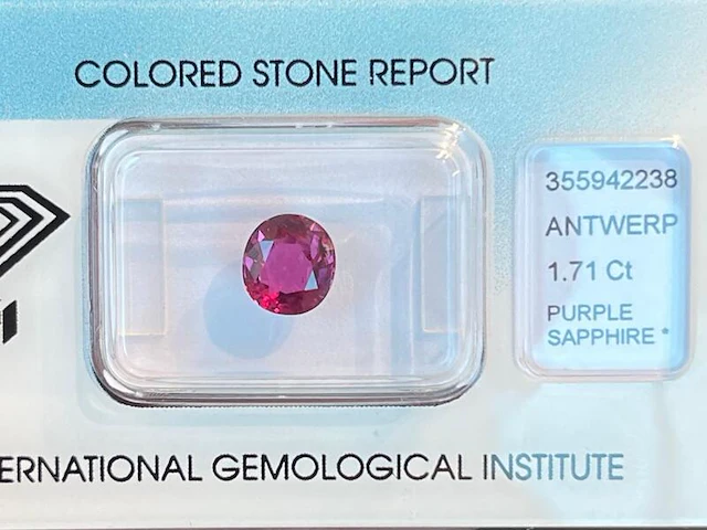 Saffier - 1.71 carat natuurlijke saffier met igi certificaat - afbeelding 1 van  4
