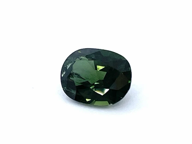 Saffier - 1.92 carat groene saffier - afbeelding 2 van  5