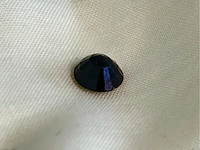 Saffier - grote natuurlijke donkere briljant geslepen saffier van 2.32 carat - afbeelding 2 van  4