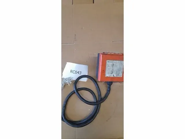 Saga partij (3x) radiobesturingen t.b.v. bovenloopkranen / takels - afbeelding 2 van  8