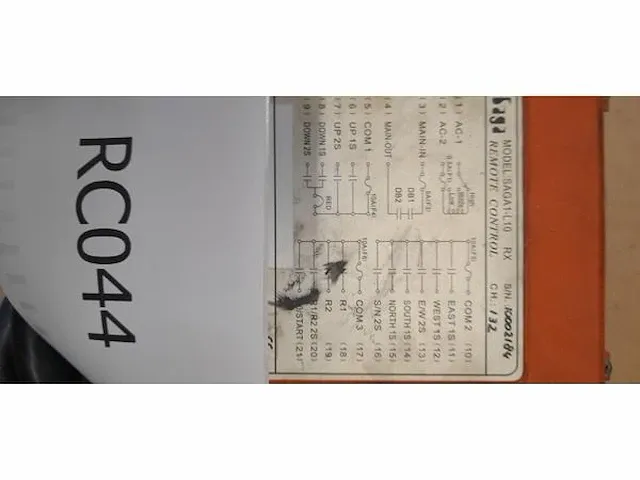 Saga partij (3x) radiobesturingen t.b.v. bovenloopkranen / takels - afbeelding 5 van  8