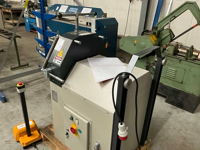 Sahinler pk-352024 profielbuigmachine - afbeelding 4 van  12