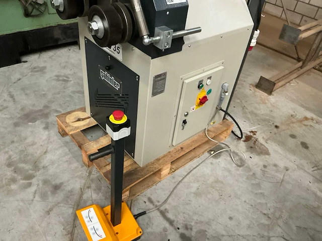 Sahinler pk-352024 profielbuigmachine - afbeelding 8 van  12