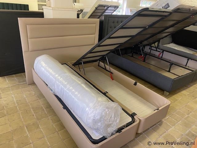 Saint tropez opbergbox 140 x 200cm taupe - afbeelding 2 van  2