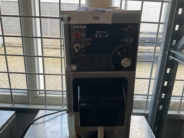 Sake machine - afbeelding 3 van  3