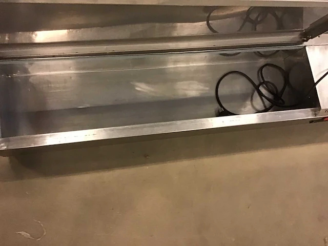 Saladette tafelmodel - afbeelding 3 van  4