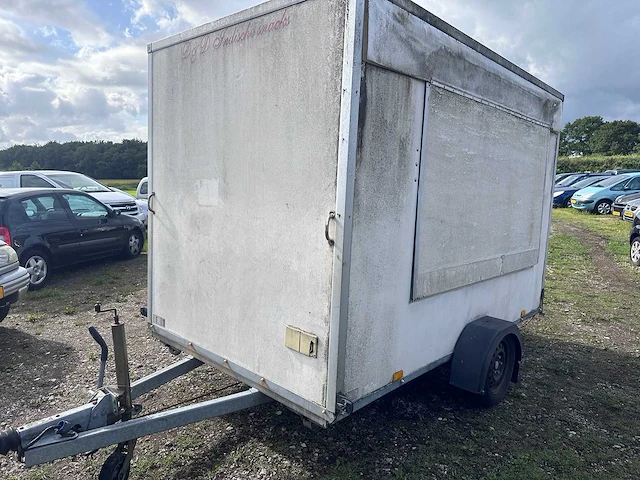 Sallas - met inrichting - food trailer - 46-wk-dv - afbeelding 1 van  18