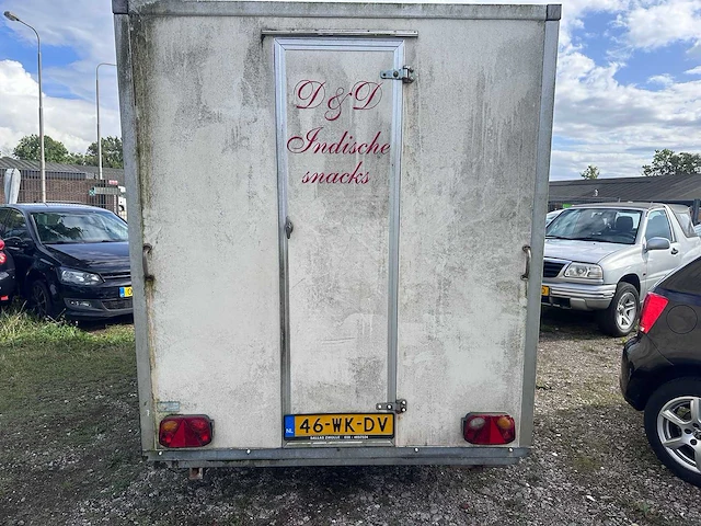 Sallas - met inrichting - food trailer - 46-wk-dv - afbeelding 13 van  18