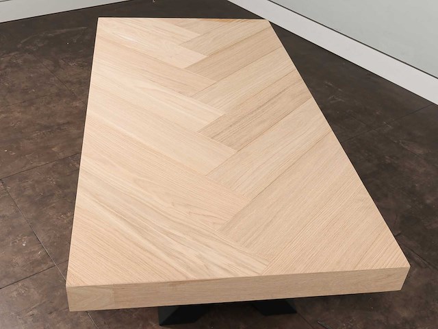 Salontafel eiken visgraat blad 140 x 70 cm - afbeelding 4 van  6