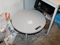 Salontafel met doorsnede 60 cm en hoogte 35 cm. - afbeelding 1 van  2