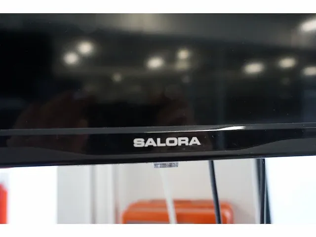Salora - televisie - afbeelding 2 van  5