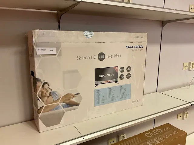 Salora 32led1500 televisie - afbeelding 1 van  2