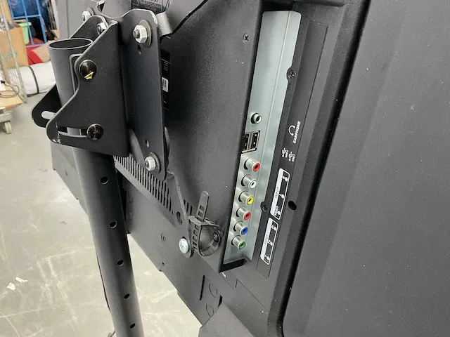 Salora 40led1600 televisie - afbeelding 9 van  9