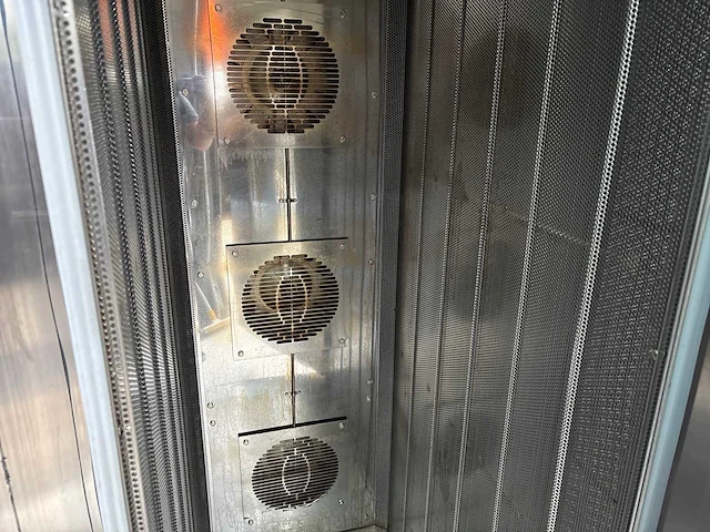 Salva - 2021 - metro - bakkerijoven - afbeelding 24 van  61