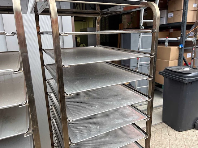 Salva - 2021 - metro - bakkerijoven - afbeelding 54 van  61