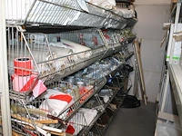 Salvage gerelateerde produkten w.o. bezems, plastic zakken, handschoenen, sealmateriaal, borstels, schuursp... - afbeelding 1 van  10