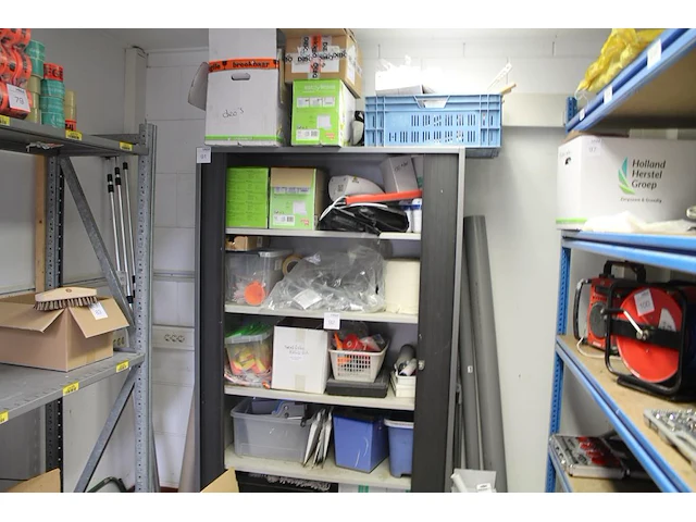 Salvage producten w.o. persoonlijke beschermingsmiddelen, sealproducten, moppen, tape en luchtverfrissers e... - afbeelding 1 van  7