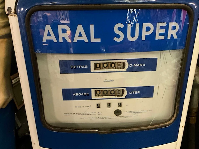 Salzkotten aral benzinepomp - afbeelding 4 van  6
