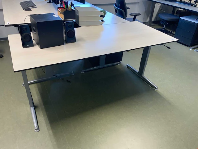 Samas slinger verstelbaar bureau (5x) - afbeelding 2 van  3