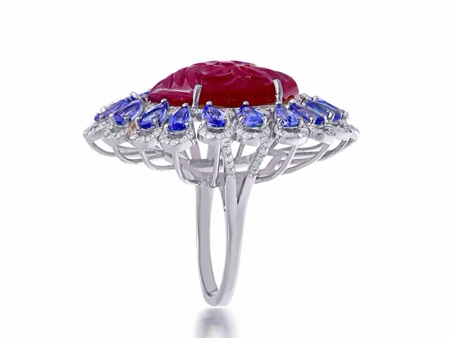 Samengestelde ring met een grote robijn, tanzanieten en natuurlijke diamanten - afbeelding 2 van  5