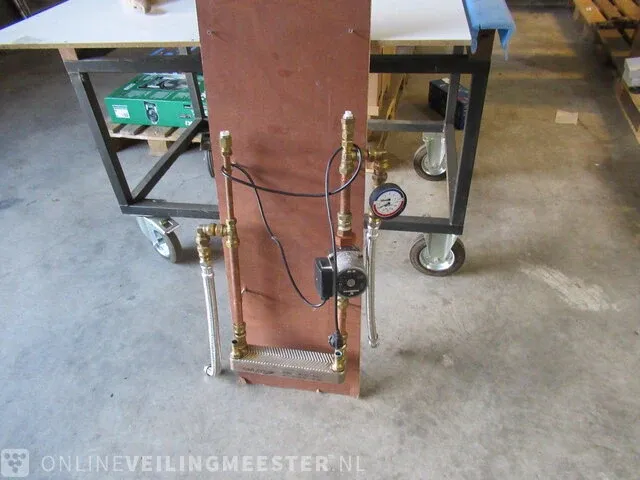 Sample/model istallatie - afbeelding 1 van  2