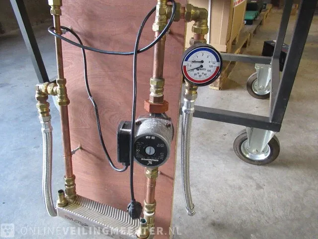 Sample/model istallatie - afbeelding 2 van  2