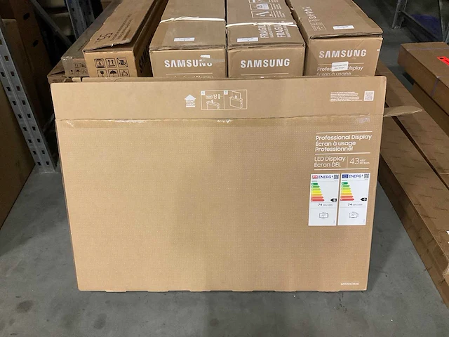 Samsung - led display 43 inch - afbeelding 1 van  3