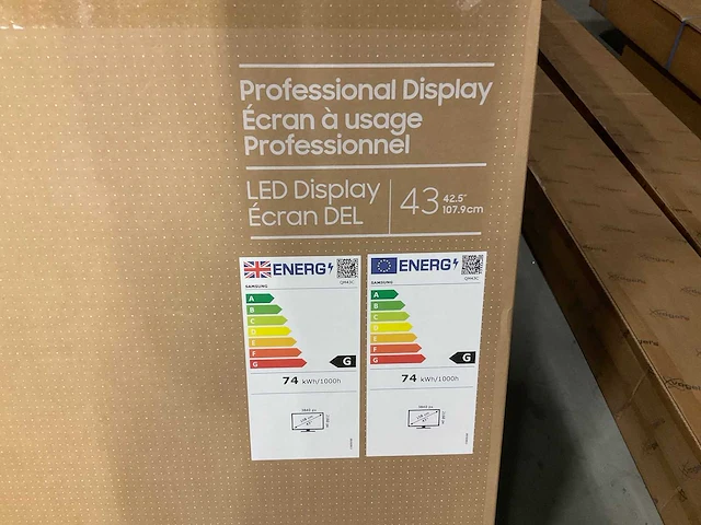 Samsung - led display 43 inch - afbeelding 2 van  3