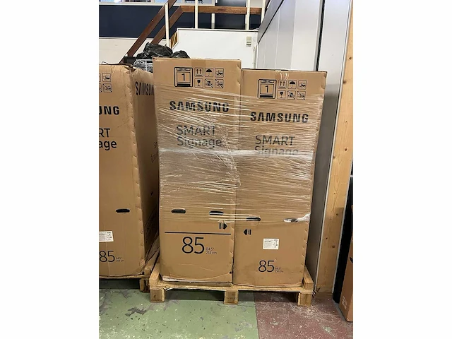 Samsung - oh85 - ultra hd - televisie (2x) - afbeelding 5 van  8
