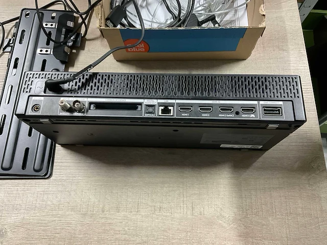 Samsung - qe65ls03bau - one connect - televisie - afbeelding 2 van  12