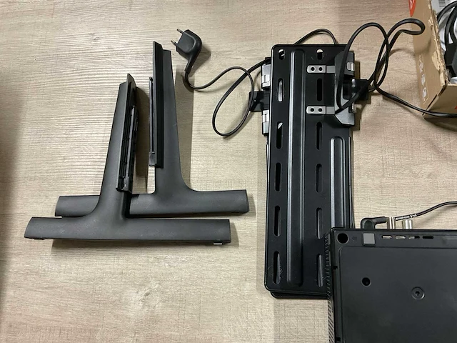 Samsung - qe65ls03bau - one connect - televisie - afbeelding 4 van  12