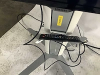 Samsung - smart televisie op verrijdbare standaard (2x) - afbeelding 5 van  8