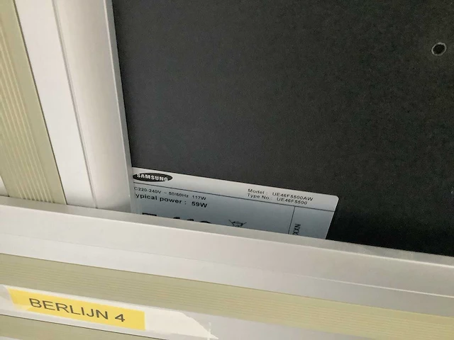 Samsung - smart televisie op verrijdbare standaard (2x) - afbeelding 5 van  8