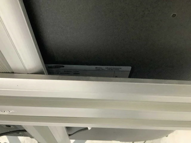 Samsung - smart televisie op verrijdbare standaard (2x) - afbeelding 8 van  8