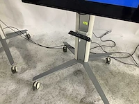 Samsung - smart televisie op verrijdbare standaard (2x) - afbeelding 2 van  8