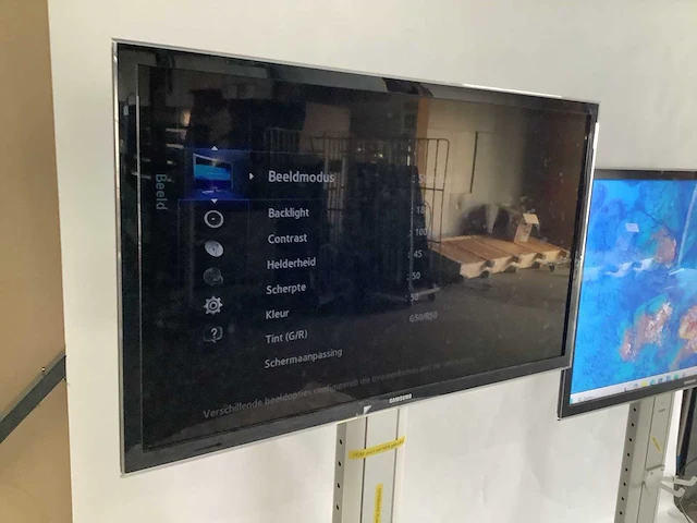 Samsung - televisie op verrijdbare standaard 2x - afbeelding 2 van  8