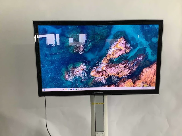 Samsung - televisie op verrijdbare standaard - afbeelding 1 van  6