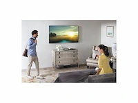Samsung 101,6 cm (40") 4k ultra hd smart tv - zwart - afbeelding 3 van  5