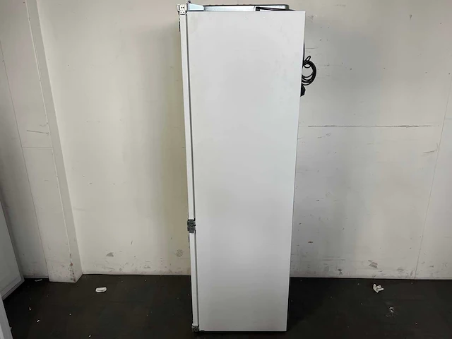 Samsung brb26715eww/ef koel-vriescombinatie ingebouwd 267 l e wit - afbeelding 4 van  5