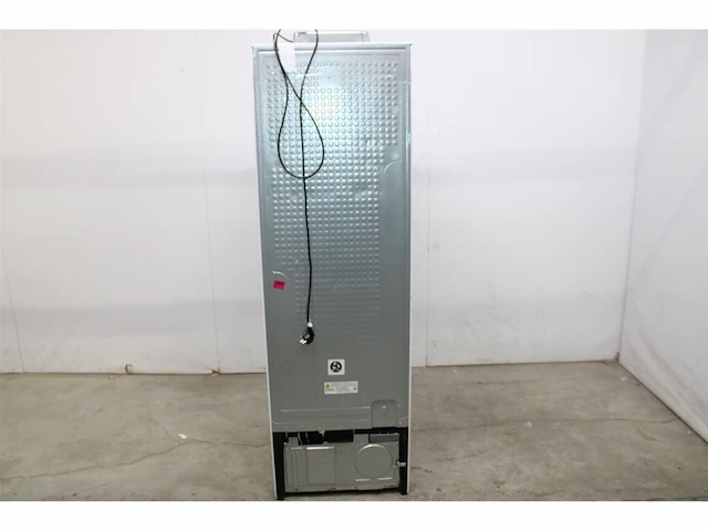 Samsung brb26715eww/ef koel-vriescombinatie ingebouwd 267 l e wit - afbeelding 8 van  8