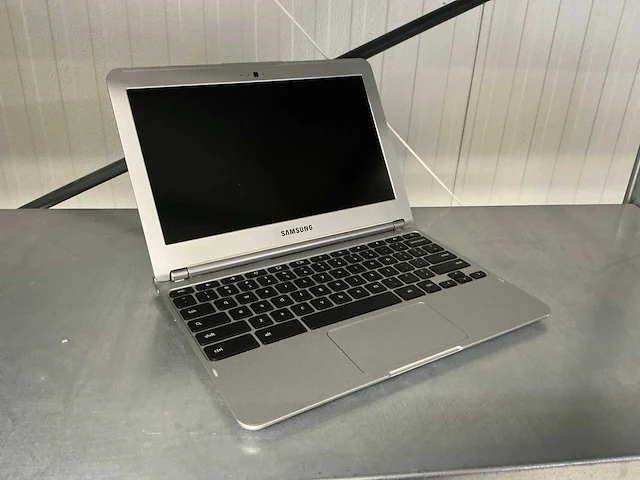 Samsung chromebook xe303 laptop (2x) - afbeelding 1 van  5