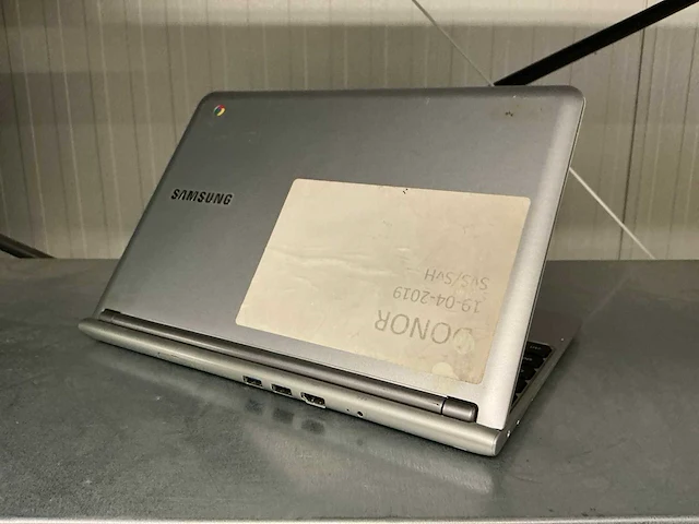 Samsung chromebook xe303 laptop (2x) - afbeelding 3 van  4
