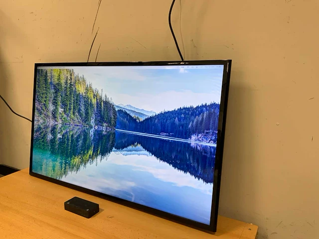 Samsung (dc43j) 43", 1920x1080 (fhd) led-monitor - afbeelding 2 van  5