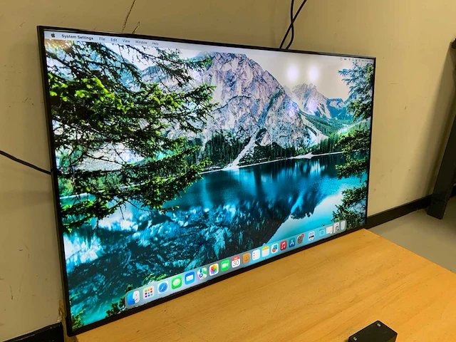 Samsung (dm55d) 55", 1920x1080 (fhd) led-monitor - afbeelding 3 van  6