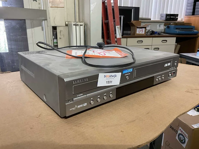 Samsung dvd-v7070 dvd speler (3x) - afbeelding 3 van  4