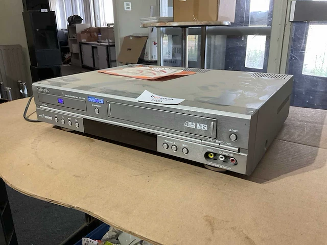 Samsung dvd-v7070 dvd speler (3x) - afbeelding 2 van  4