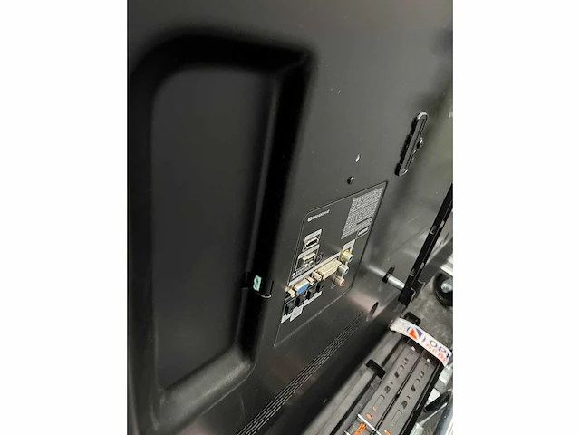 Samsung ed75d - 75" fhd monitor met muurbeugel - afbeelding 4 van  13