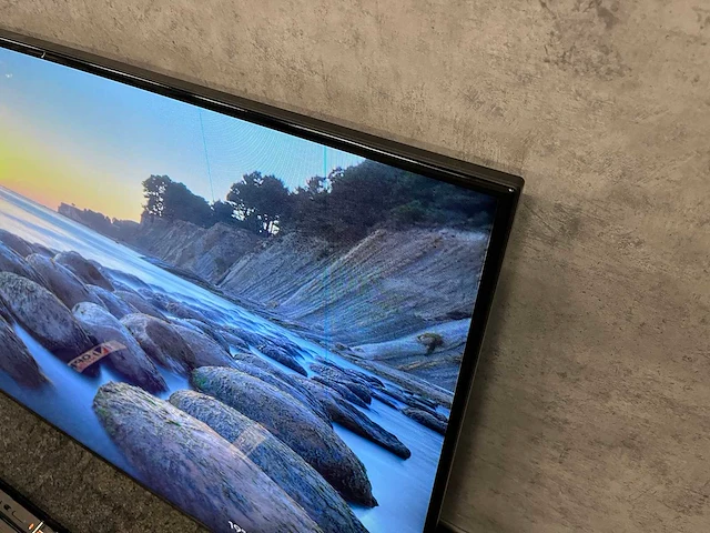 Samsung ed75d - 75" fhd monitor met muurbeugel - afbeelding 9 van  13
