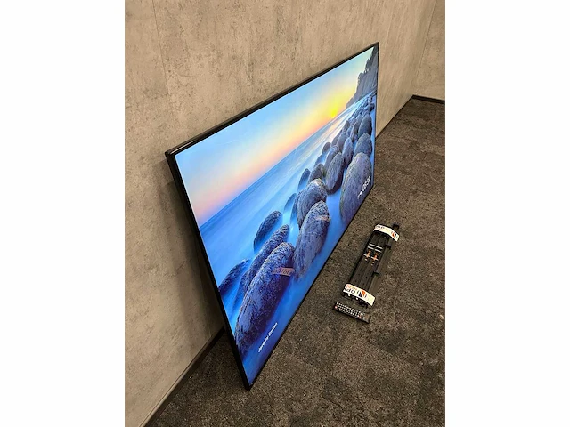 Samsung ed75d - 75" fhd monitor met muurbeugel - afbeelding 10 van  13