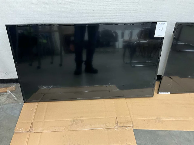 Samsung flatscreen dc49j televisie - afbeelding 1 van  3